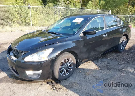 2015 Nissan Altima 2.5 S z USA, uszkodzony, nr VIN 1N4AL3AP8FN917150